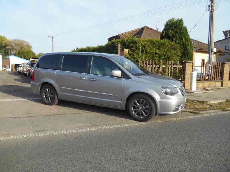 Chrysler Town Country 3,6 Linited S Type TOP 2014 - foto 1