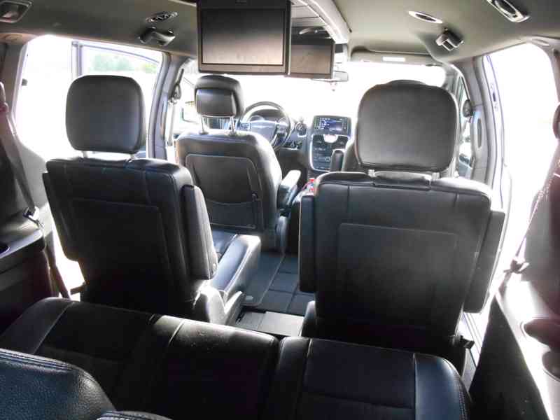 Chrysler Town Country 3,6 Linited S Type TOP 2014 - foto 10