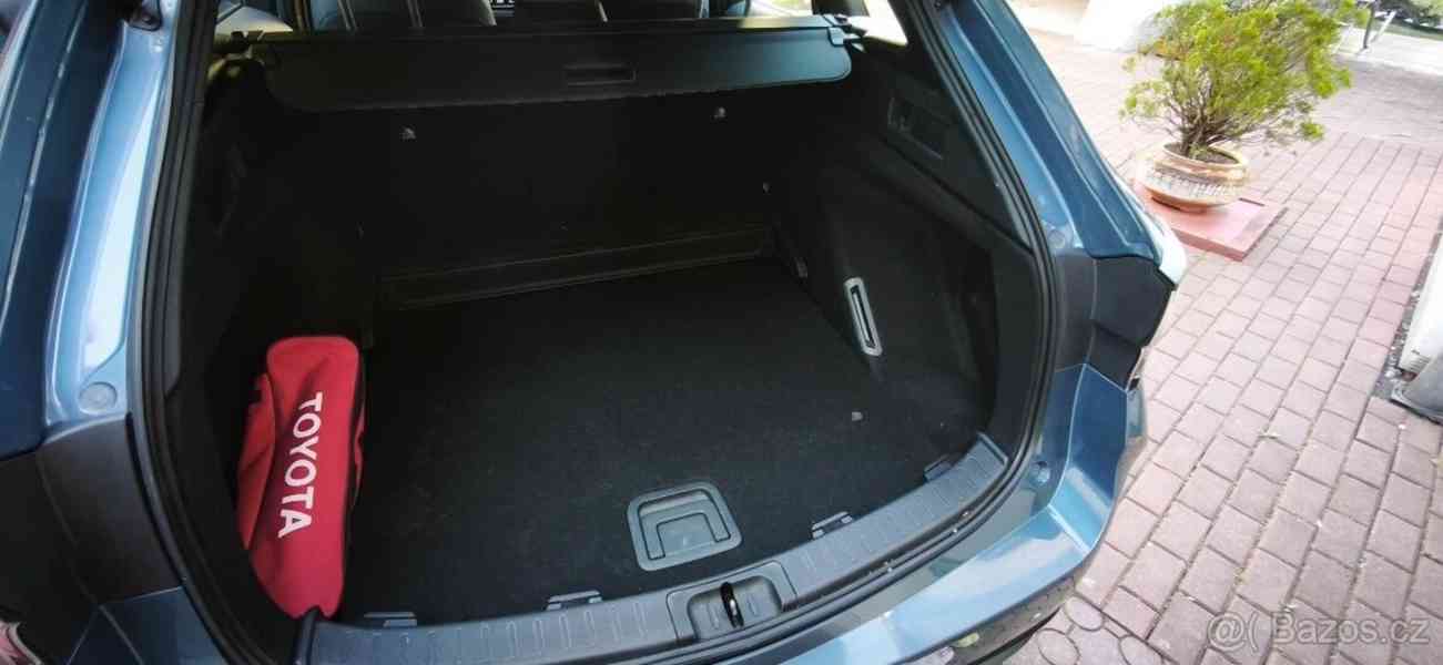 Toyota Corolla 1,8   Touring Sports - foto 11