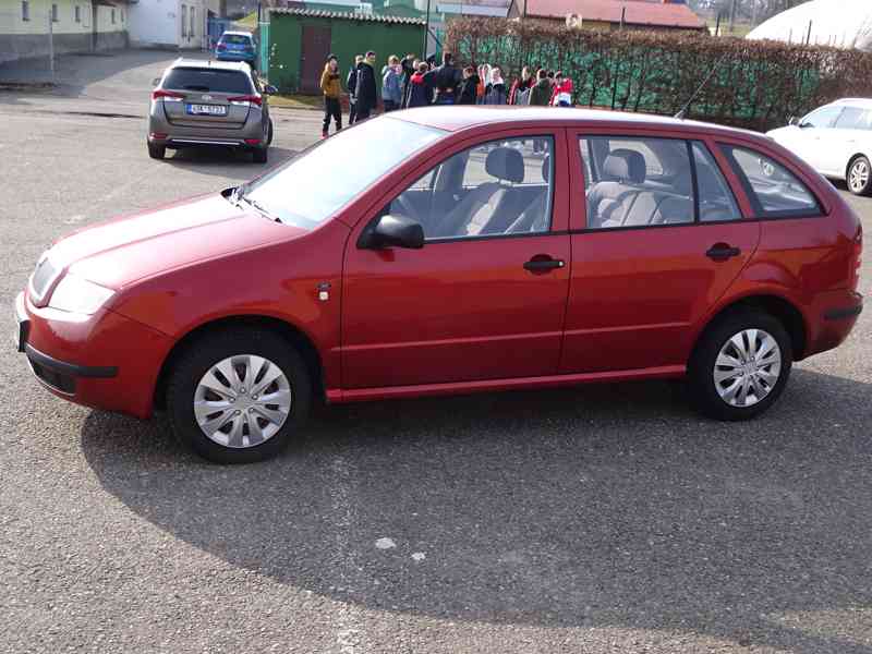 Škoda Fabia 1.9 SDI Combi r.v.2003 (STK:2/2024) - foto 3