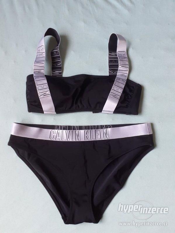 Dvoudílné plavky Calvin Klein - foto 1