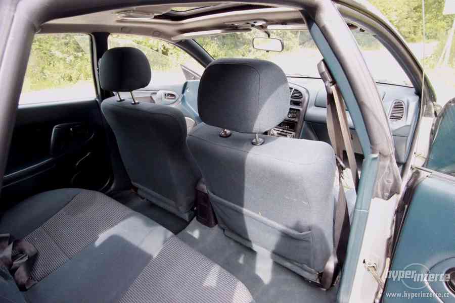 Mazda 323 F 1.5I - foto 5