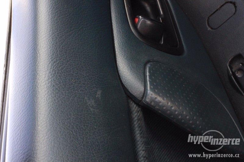 Mazda 323 F 1.5I - foto 23