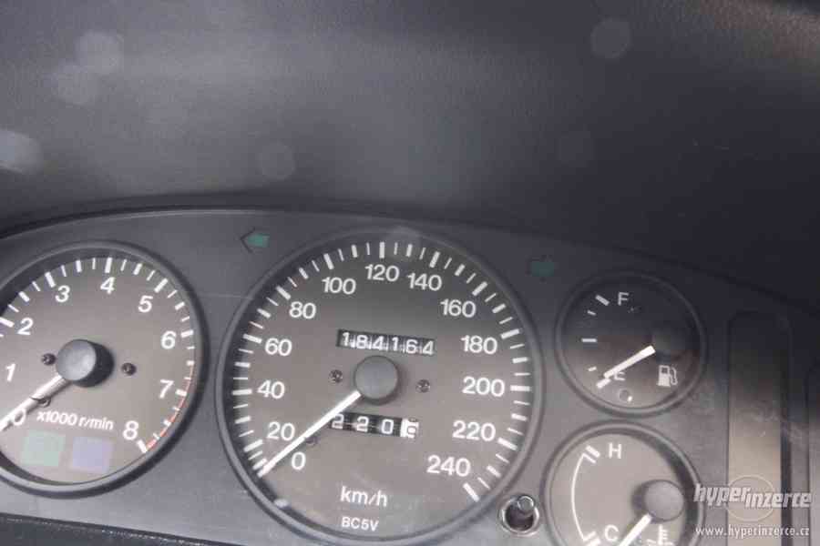 Mazda 323 F 1.5I - foto 29