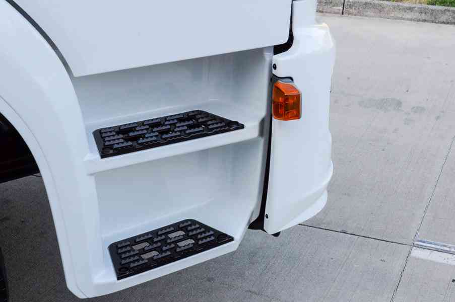 MERCEDES ATEGO 1524 - NOVÝ HÁKOVÝ NOSIČ KONTEJNERŮ + RUKA - foto 8
