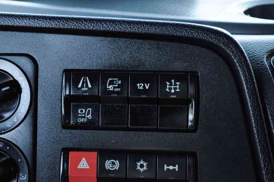 MERCEDES ATEGO 1524 - NOVÝ HÁKOVÝ NOSIČ KONTEJNERŮ + RUKA - foto 71