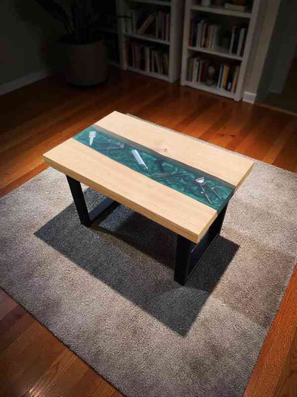 Stoly z masivu a epoxidu - foto 4