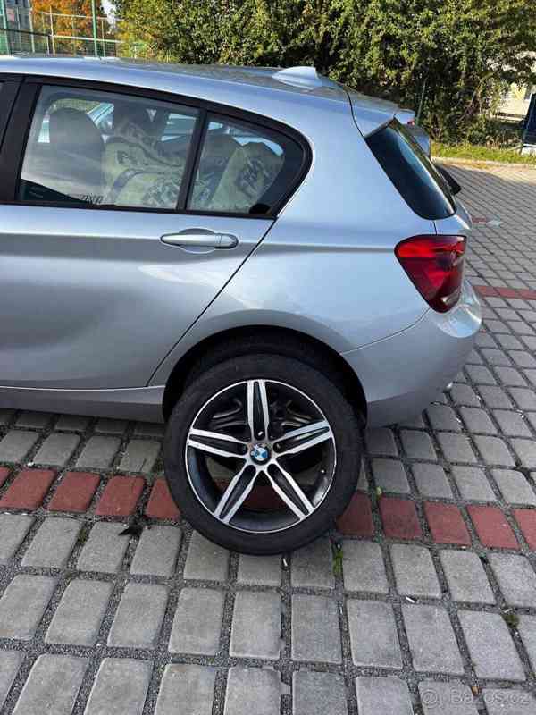 BMW Řada 1 2,0   BMW118d - foto 6