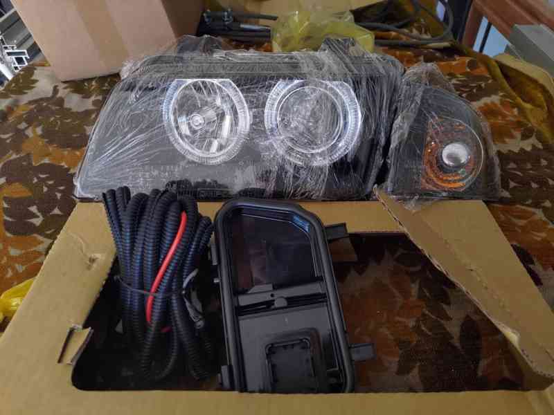 AUDI A4 Angel Eyes NOVÉ!!! - foto 3