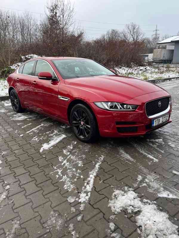 Jaguar XE - foto 1