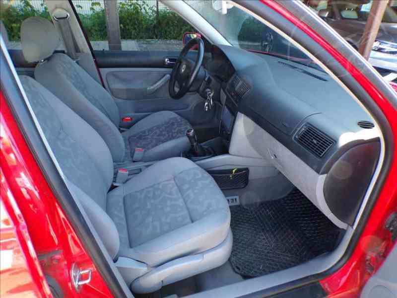 Volkswagen Golf 1,4 16V TAŽNÉ ZAŘÍZENÍ,KAMERA - foto 11