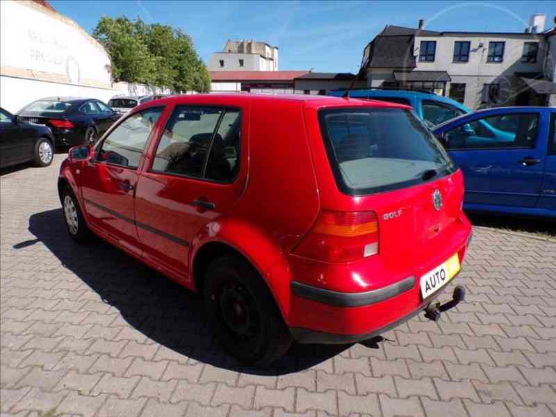Volkswagen Golf 1,4 16V TAŽNÉ ZAŘÍZENÍ,KAMERA - foto 3