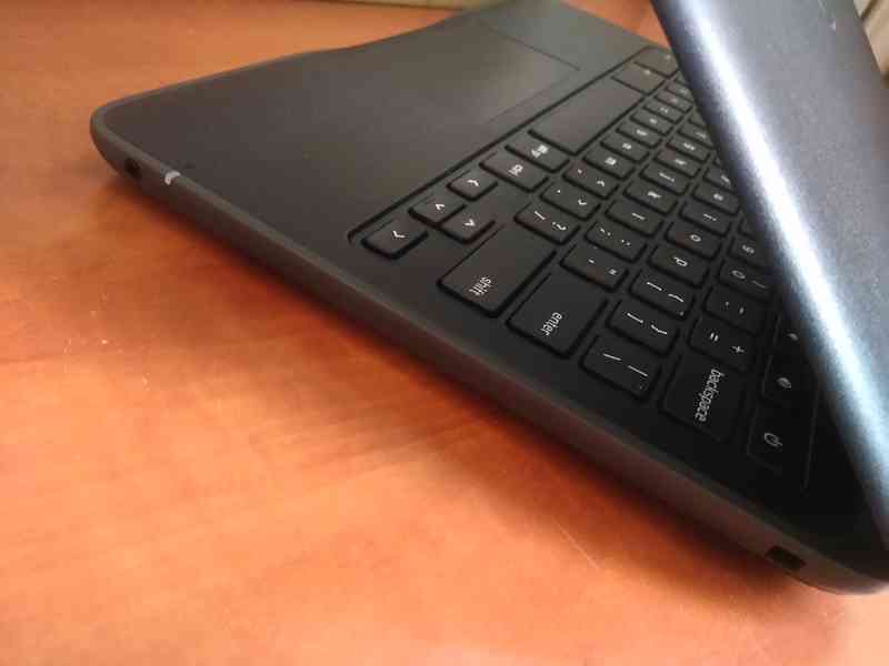 Chromebook Zn Dell 11,6 2,48 GHZ /Paměť 4 GB/ Aku 6 hod - foto 5