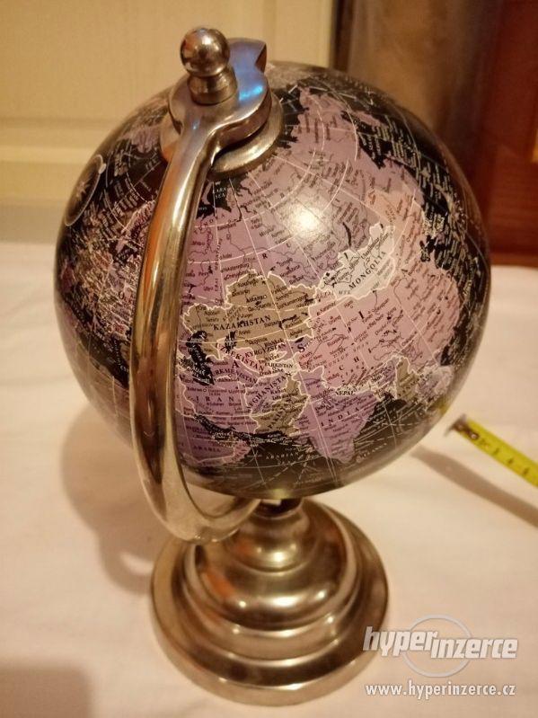 Globus s kovovou opěrkou a držákem na kouli - foto 8