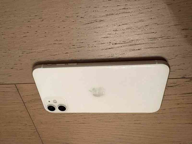 Apple iPhone 11 White 64GB - jako nový - foto 6