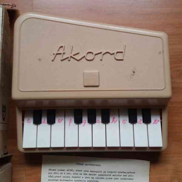 Akord dětské plastové pianko,klavírek - 5 kousků - foto 2