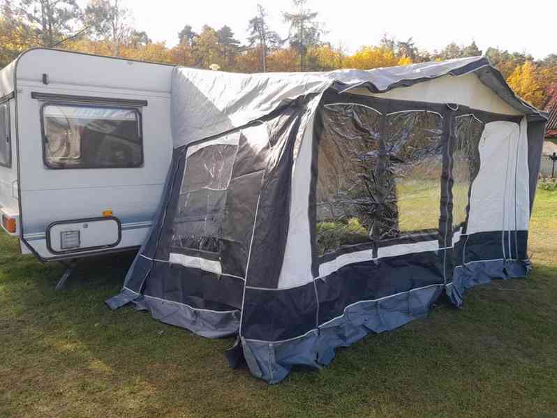 Karavan Adria Forma 470 / toaleta / předstan / 100km - foto 18
