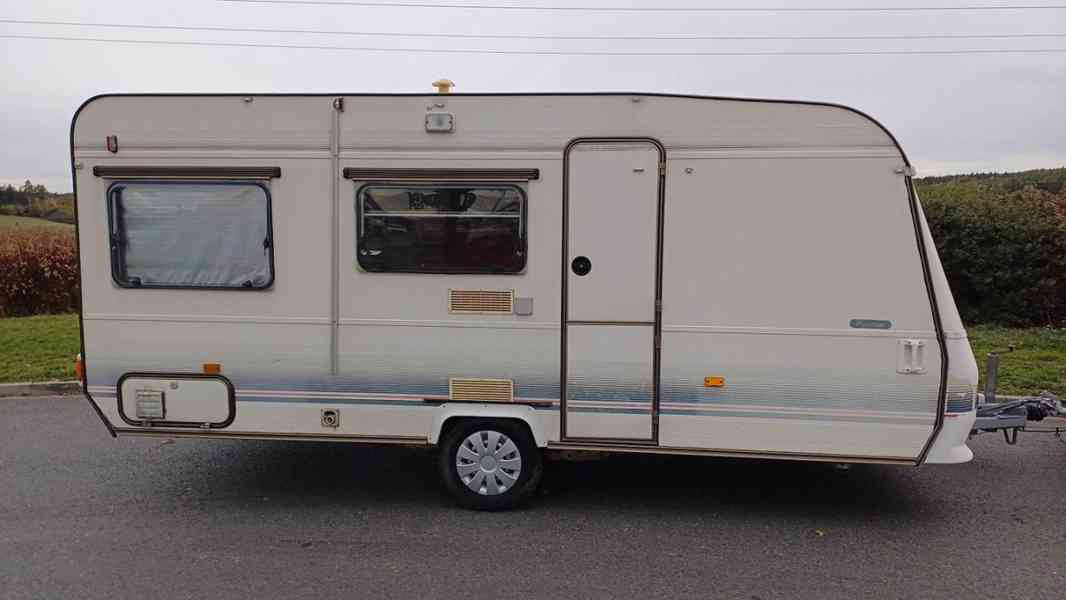 Karavan Adria Forma 470 / toaleta / předstan / 100km - foto 5
