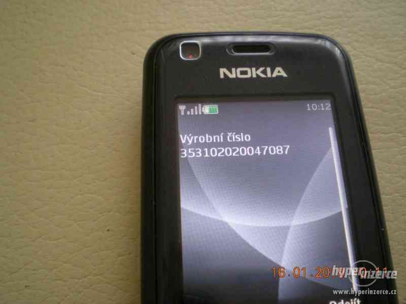 Nokia 3120c - plně funkční tlačítkový telefon - foto 3