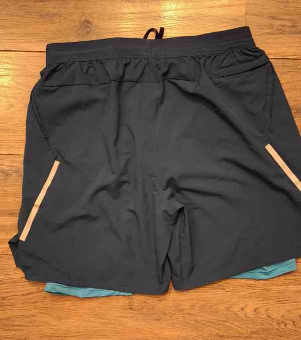 Běžecké kraťasy Nike - foto 2