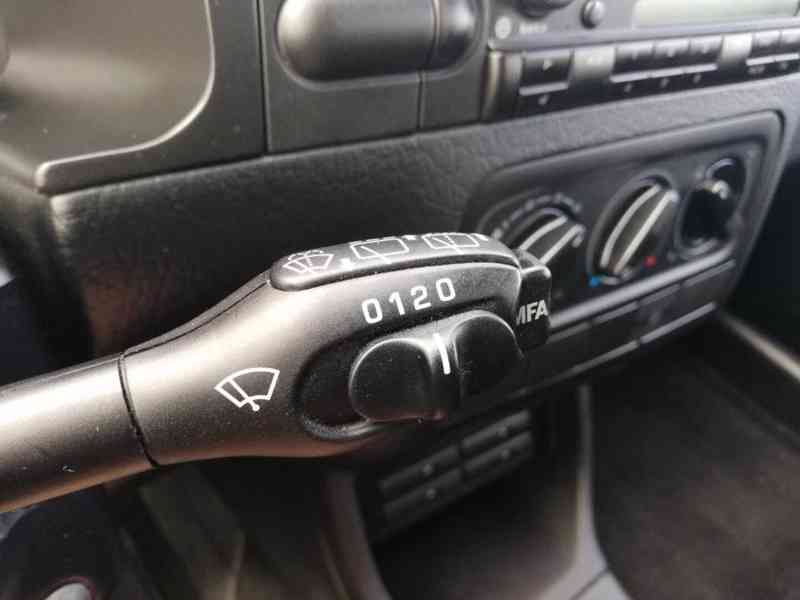 VW Golf III GT 1.8, 66kW - krásný stav, jasný původ i km - foto 11