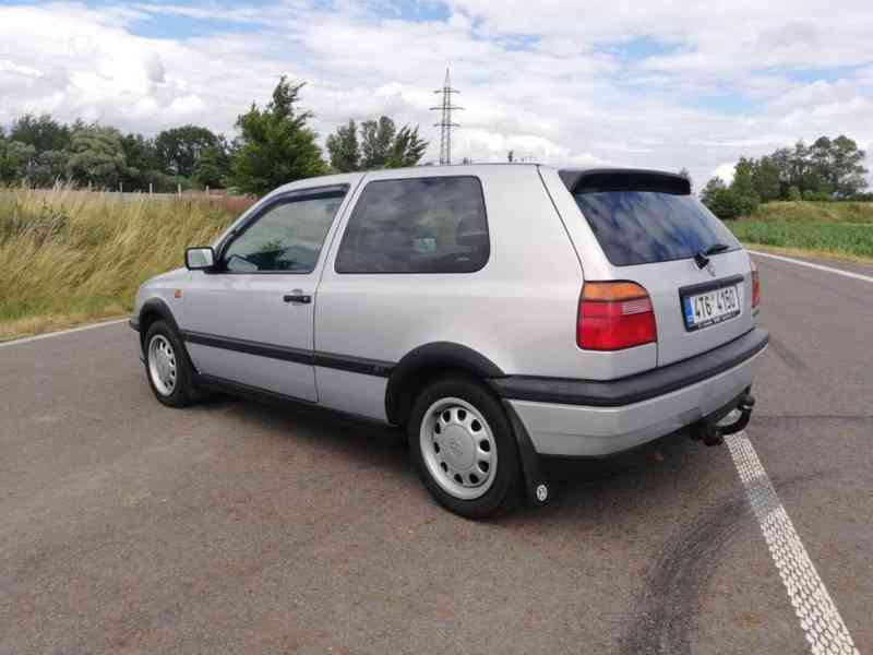 VW Golf III GT 1.8, 66kW - krásný stav, jasný původ i km - foto 2
