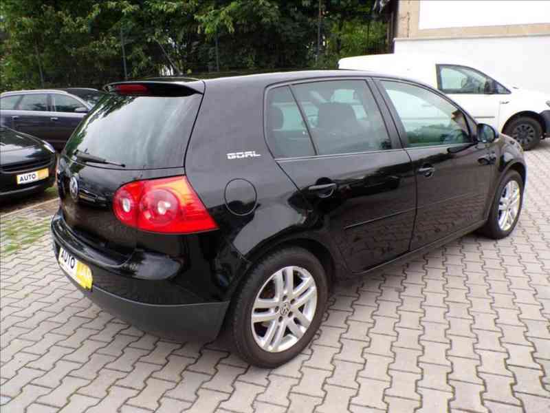 Volkswagen Golf 1,6 i TREND,KLIMA - foto 3