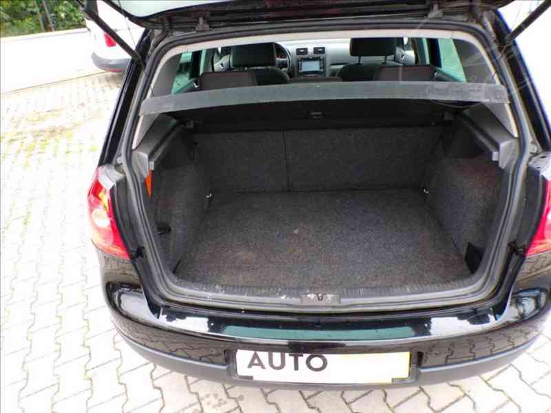 Volkswagen Golf 1,6 i TREND,KLIMA - foto 10
