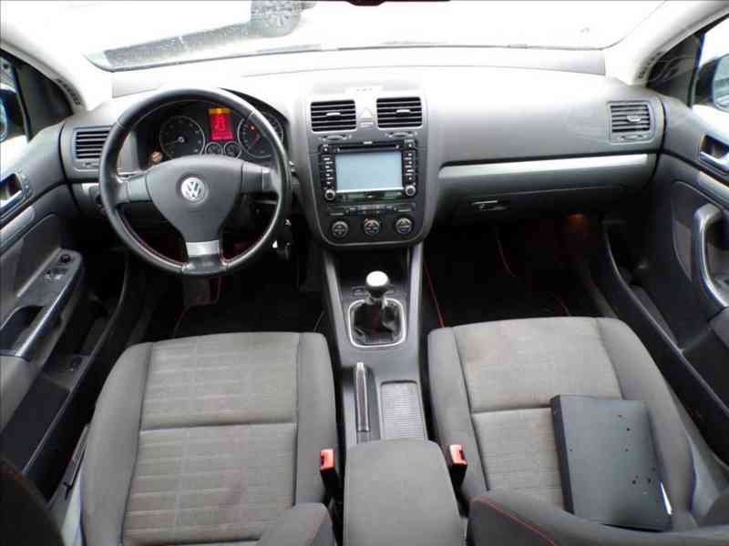 Volkswagen Golf 1,6 i TREND,KLIMA - foto 5