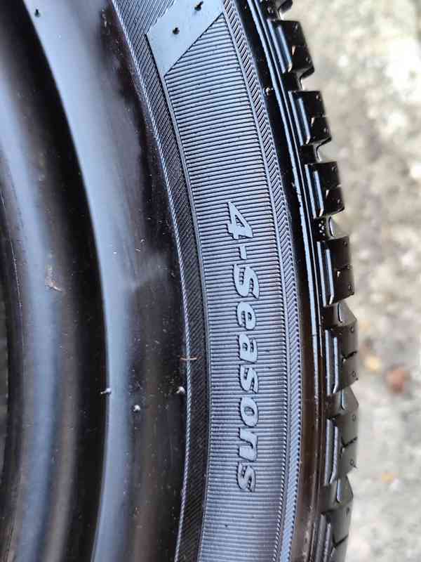 celoroční pneu 215/50 R17 Hankook - - foto 4