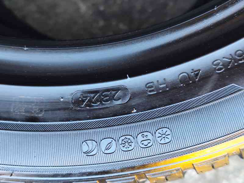 celoroční pneu 215/50 R17 Hankook - - foto 5