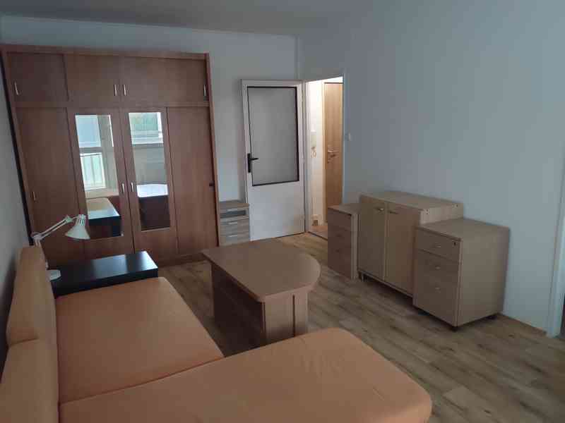 Pronájem bytu 1+1 - foto 2