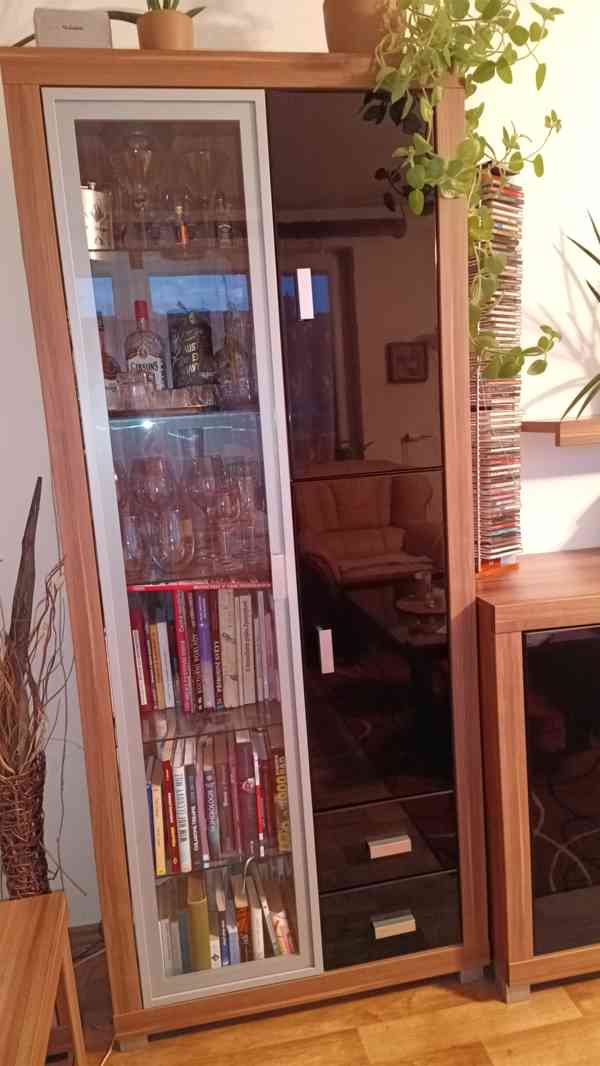 Sestava skříní nábytku do obýváku - foto 6