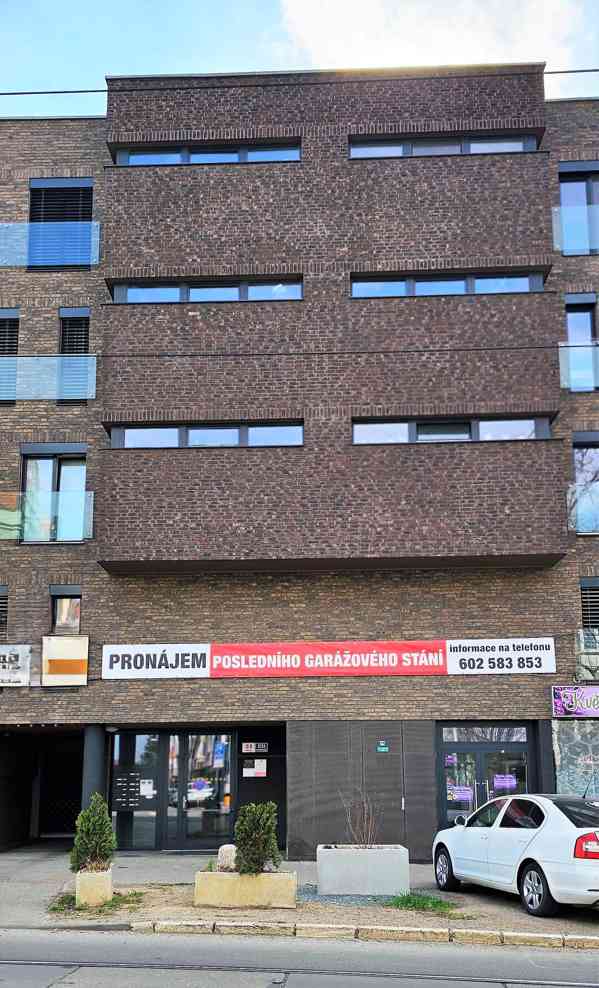 NABÍDKA PRONÁJMU GARÁŽOVÉHO STÁNÍ NA ULICI MINSKÁ - foto 10