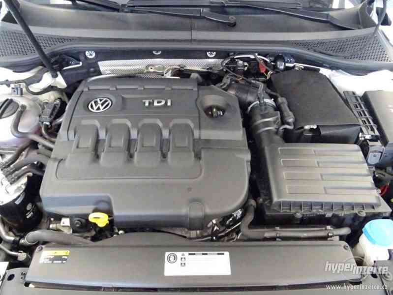 VW Passat 2.0 TDI BMT Highline DSG (A6) - foto 8