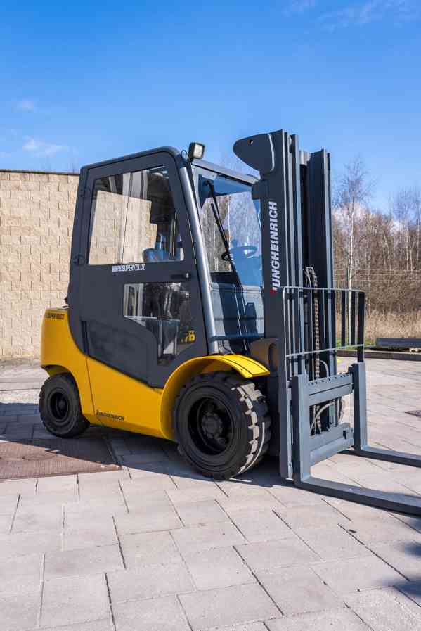 Vysokozdvižný vozík Jungheinrich TFG 430 - foto 1