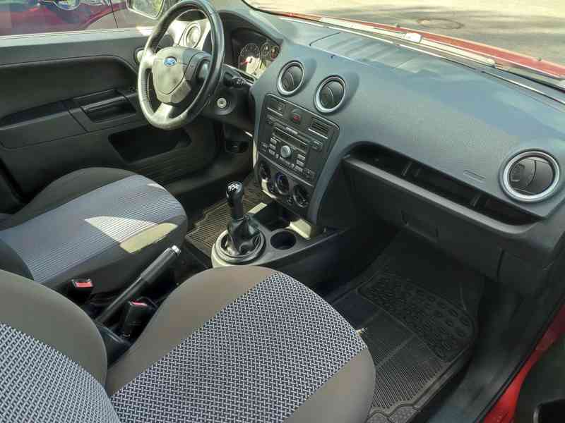 Ford Fusion, garážovaný, tažné zařízení, klima  - foto 14
