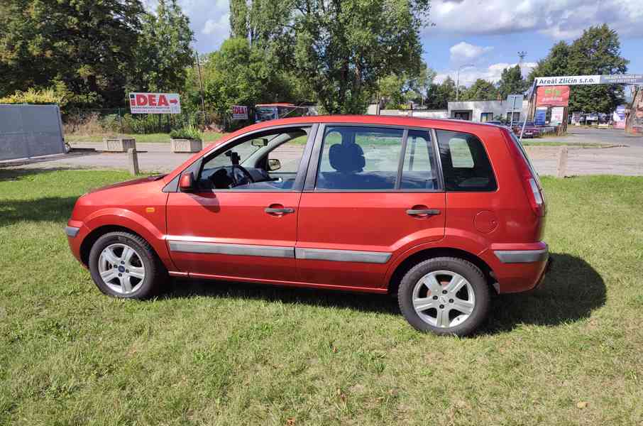 Ford Fusion, garážovaný, tažné zařízení, klima  - foto 2