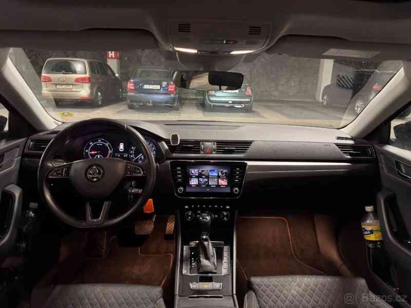 Škoda Superb 2,0   2019 Tdi, panorama DSG - foto 9