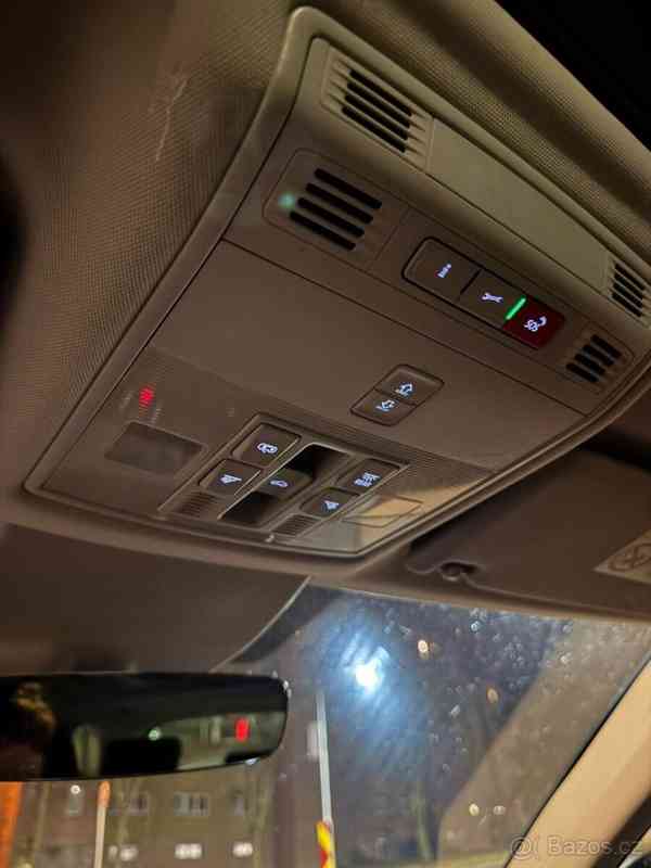 Škoda Superb 2,0   2019 Tdi, panorama DSG - foto 11