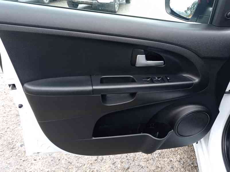 Kia Venga 1.4 CVVTi /1Maj/Panorama - foto 10