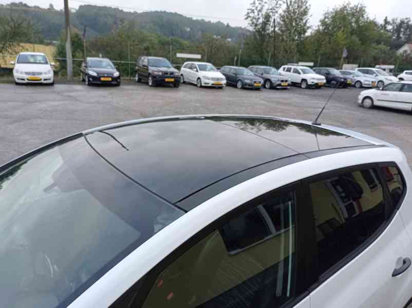 Kia Venga 1.4 CVVTi /1Maj/Panorama - foto 31