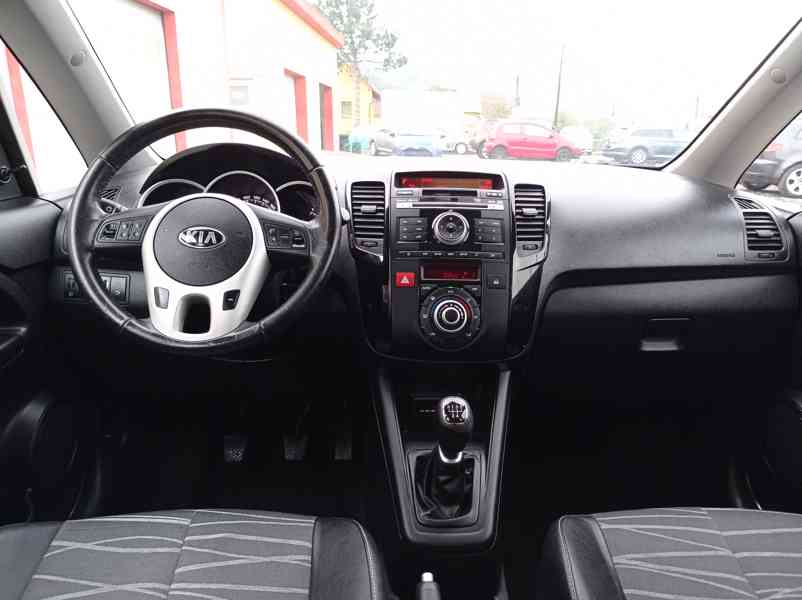 Kia Venga 1.4 CVVTi /1Maj/Panorama - foto 22