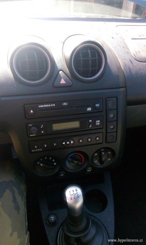 Ford Fiesta 1.4TDCi,50kW,klima,centrál - foto 12