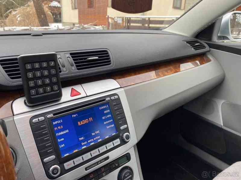 Volkswagen Passat 2,0 - foto 8