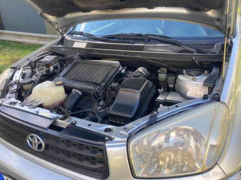 Toyota RAV4 2,0 VVT-i SFX 02  D4D - foto 5