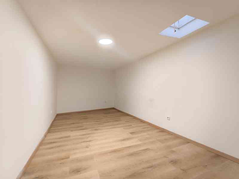 Pronájem 2+1, 55m2 (podkroví)(Jablonec n.N., ul. Květinová) - foto 8