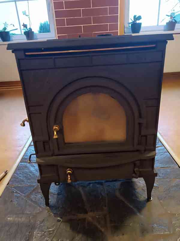 Krbová litinová dvouplášťová kamna s boč.přikládáním - foto 7