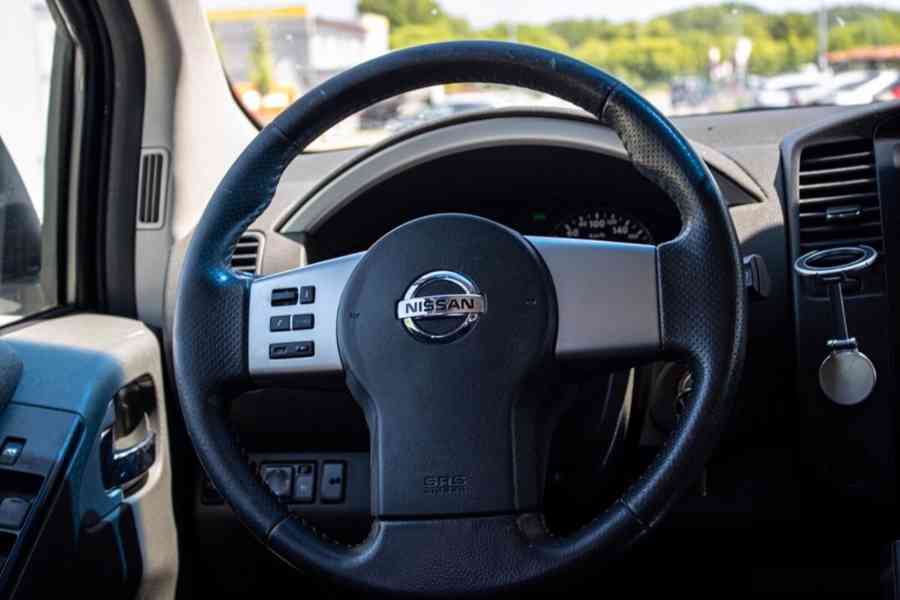 Nissan Pathfinder 2.5 dCi SE - foto 14