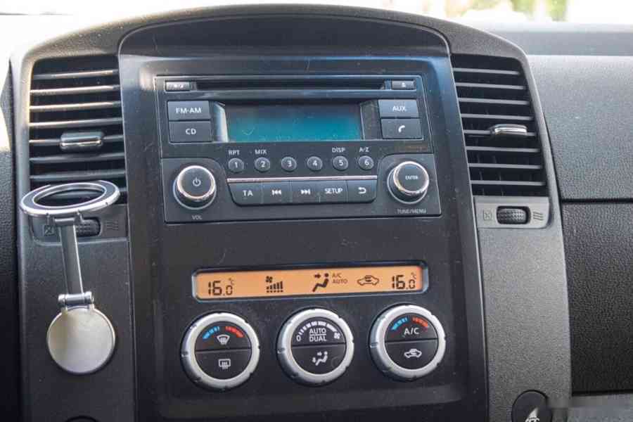 Nissan Pathfinder 2.5 dCi SE - foto 16